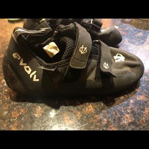 Evolv Kronos Climbing Shoe